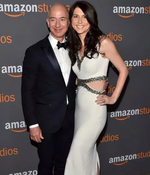 MacKenzie Bezos is an American author. Who is MacKenzie Bezos's husband? Also know her age, height, weight, net worth, salary, ethnicity, children and more.