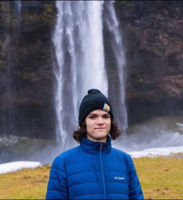 The 26-year old son of father (?) and mother(?) Jacob Roloff in 2023 photo. Jacob Roloff earned a  million dollar salary - leaving the net worth at  million in 2023