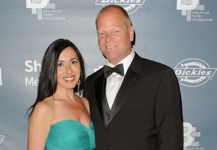 Mike Holmes Bio, Wiki, Age, Spouse, Height, Book, Contractor, Daughter, and New show