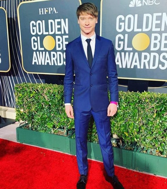 Calum Worthy Wiki, Bio, Age, Girlfriend, Austin and Ally, and Nominations