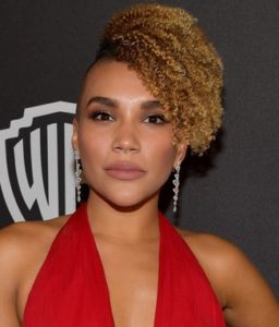 Emmy Raver Lampman Bio, Age, Career, Boyfriend, Net Worth, Body Fits