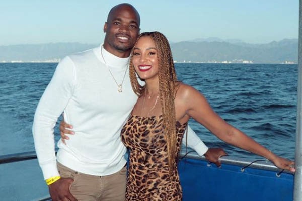 5 Facts About Ashley Brown, She Is Adrian Peterson’s Wife Since 2014