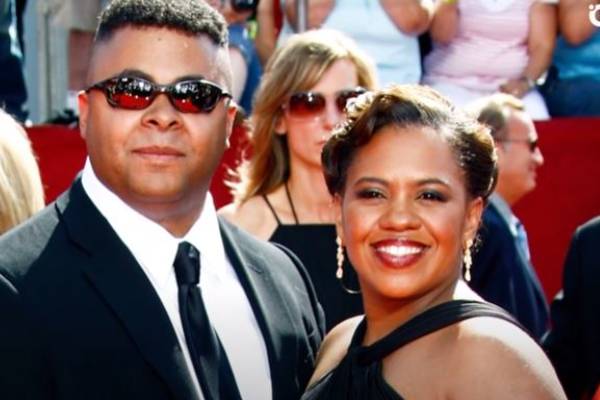 Mother Of Three Children, Who Is Chandra Wilson’s Husband? Or Still Single?