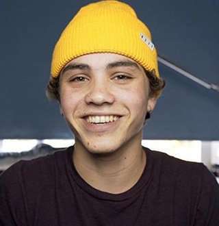 Sam Pottorff, 22 years old, has it all! You Name It: Cute Wife, Intimate Wedding