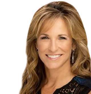 Suzy Kolber’s Husband Is A No-Show, Is She A Gay/Lesbian As A Single Mother?