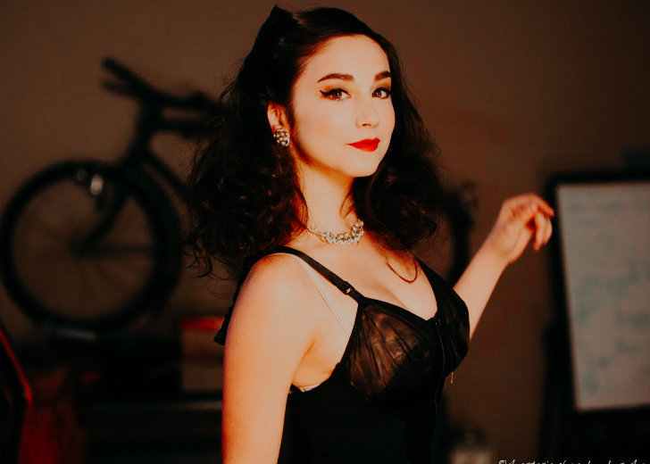 Is Molly Ephraim Currently Married? From Personal Information To Dimensions