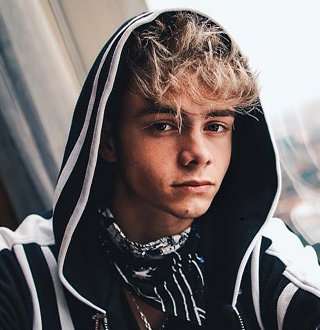 Corbyn Besson and his girlfriend Christina Harris have split up – here’s all you need to know about it.