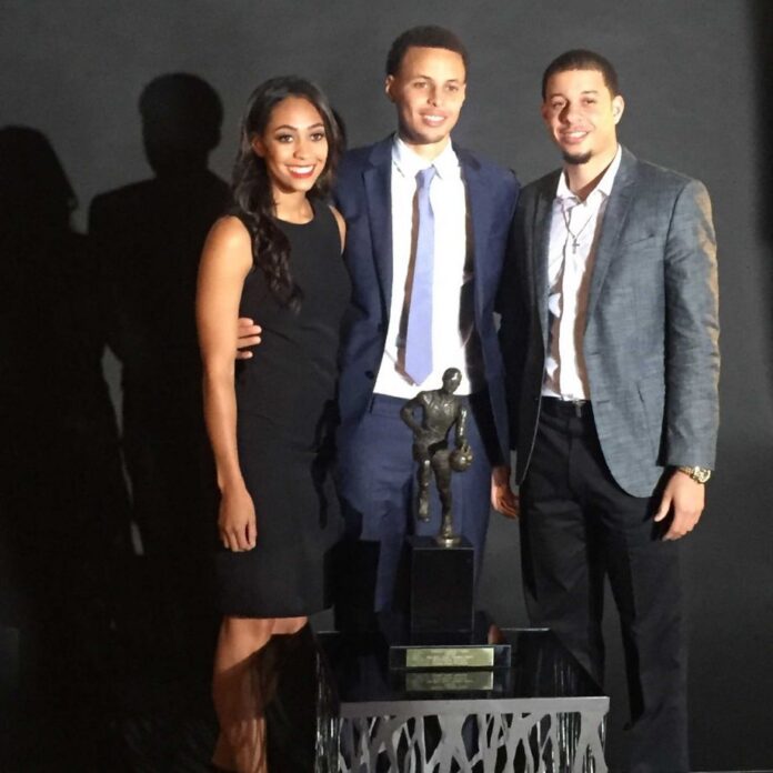 Sydel Curry with Seth Curry and Stephen Curry